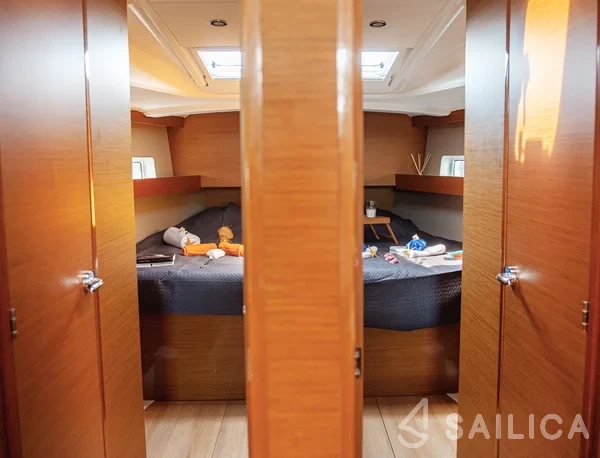 Sun Odyssey 490 - Yacht Charter Sailica