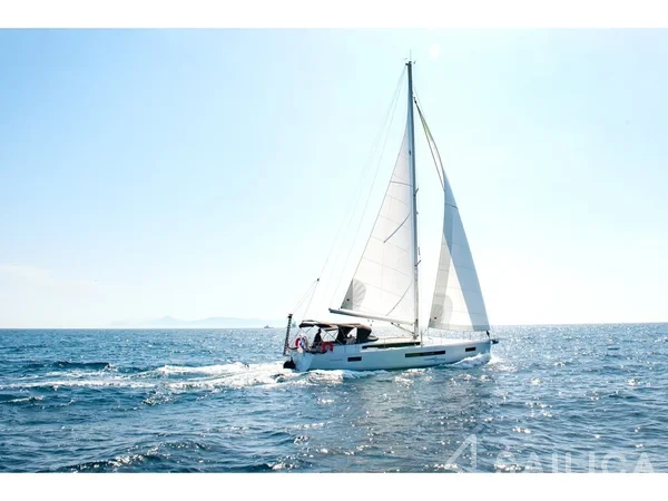 Sun Odyssey 490 - Yacht Charter Sailica