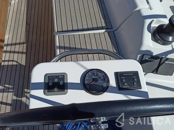 Dufour 390 Grand Large - Yacht Charter Sailica