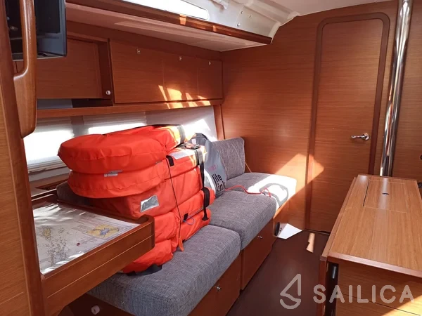 Dufour 390 Grand Large - Yacht Charter Sailica