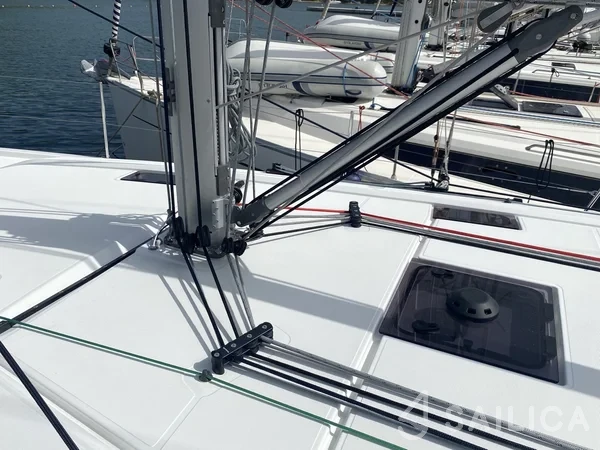 Oceanis 40.1 - Yacht Charter Sailica