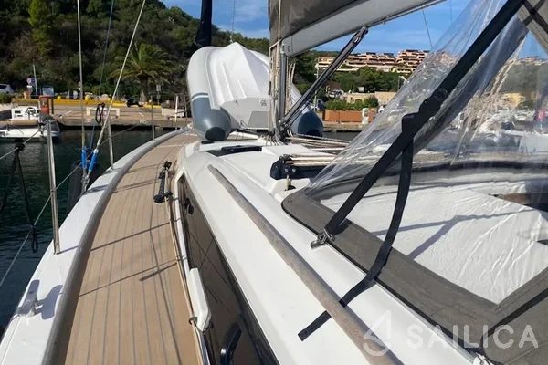 Dufour 390 - Yacht Charter Sailica