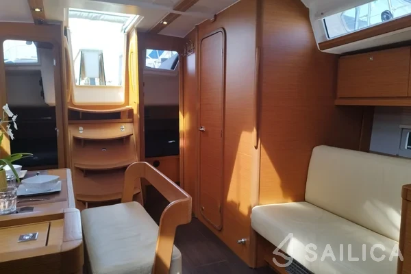 Dufour 430 - Yacht Charter Sailica