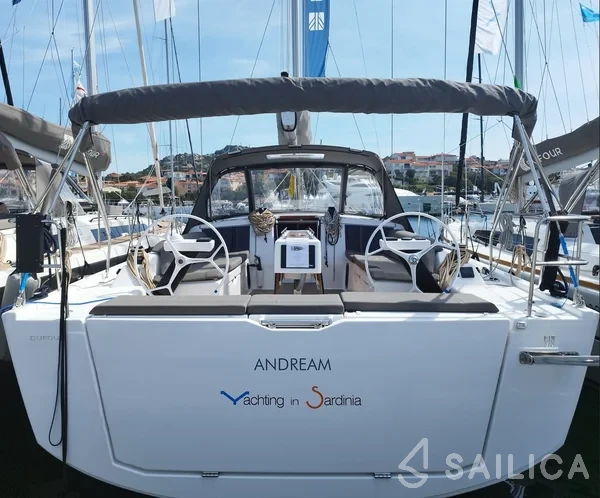 Dufour 430 - Yacht Charter Sailica