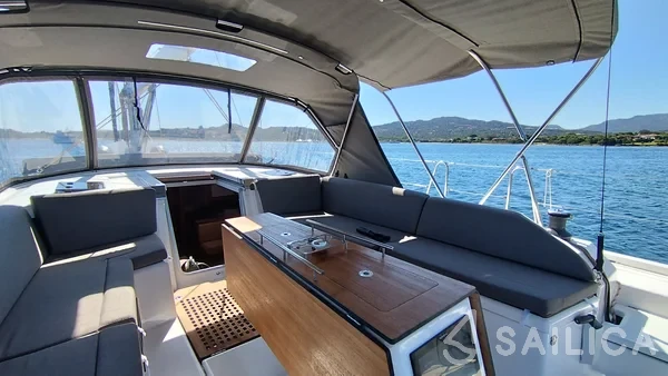 Dufour 530 - Yacht Charter Sailica