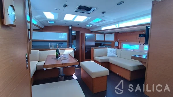Dufour 530 - Yacht Charter Sailica