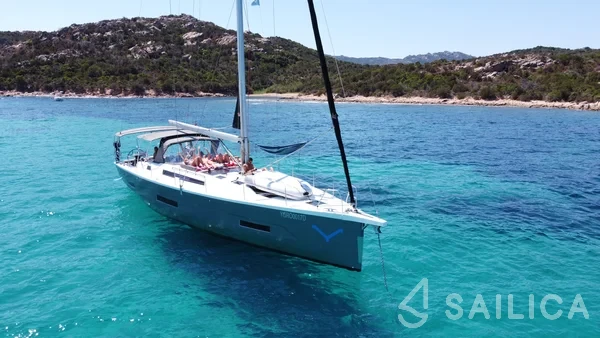 Dufour 530 - Yacht Charter Sailica
