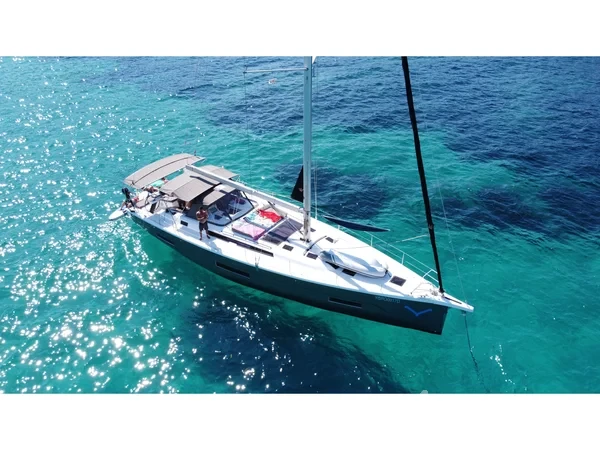 Dufour 530 - Yacht Charter Sailica