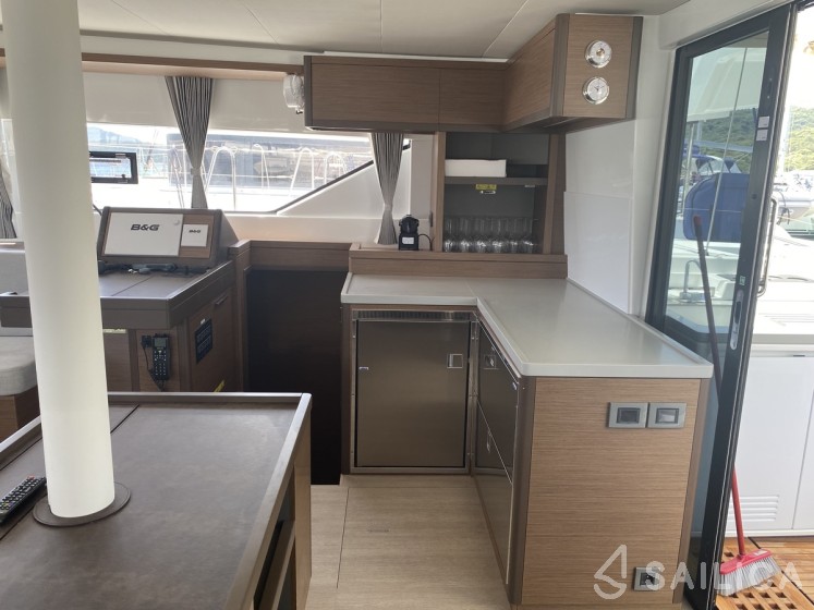 Lagoon 50 - Yacht Charter Sailica