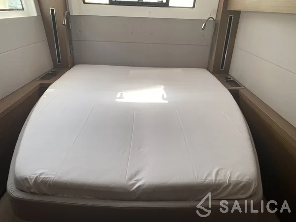 Lagoon 50 - Yacht Charter Sailica