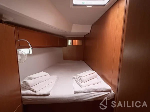 Bavaria 46 Cruiser - Yacht Charter Sailica