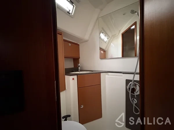 Bavaria 46 Cruiser - Yacht Charter Sailica