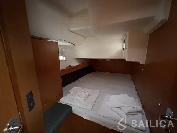 Bavaria 46 Cruiser - Yacht Charter Sailica