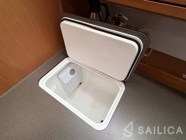 Bavaria 46 Cruiser - Yacht Charter Sailica