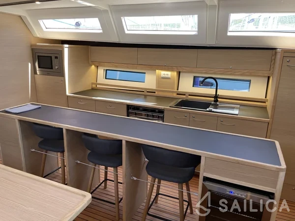 D&D Kufner 54 - Yacht Charter Sailica