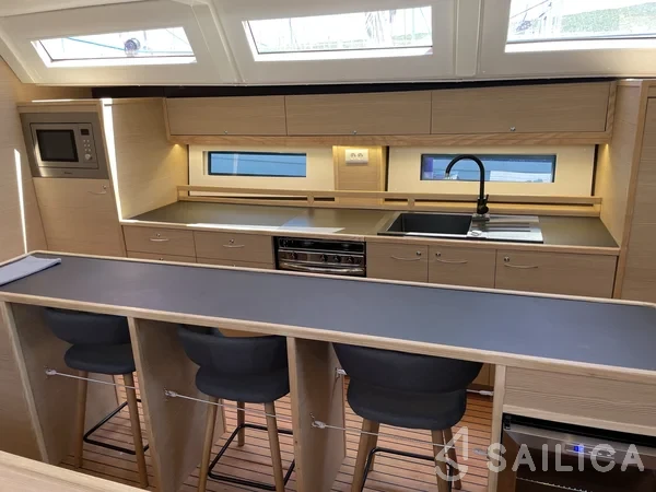 D&D Kufner 54 - Yacht Charter Sailica