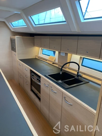 D&D Kufner 54 - Yacht Charter Sailica