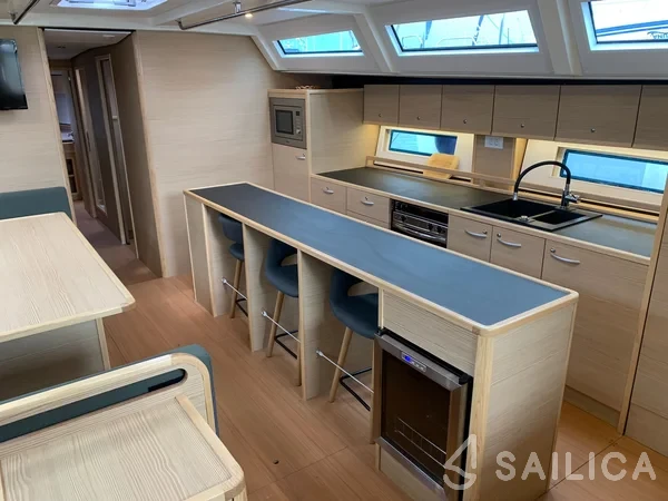 D&D Kufner 54 - Yacht Charter Sailica