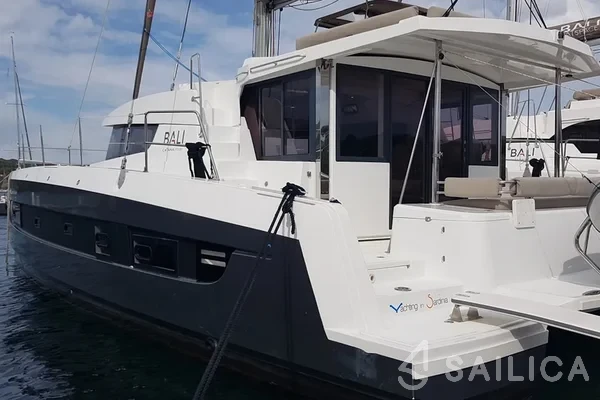 Bali 4.2 - Yacht Charter Sailica