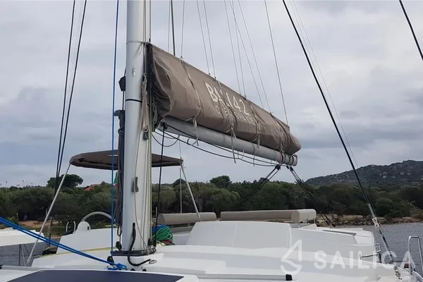 Bali 4.2 - Yacht Charter Sailica