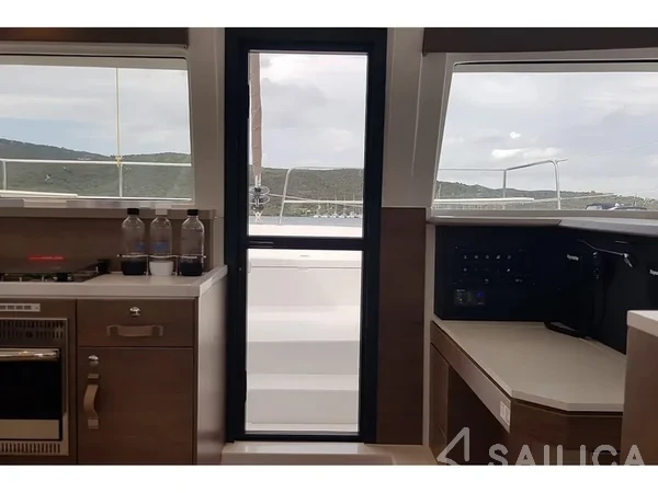 Bali 4.2 - Yacht Charter Sailica