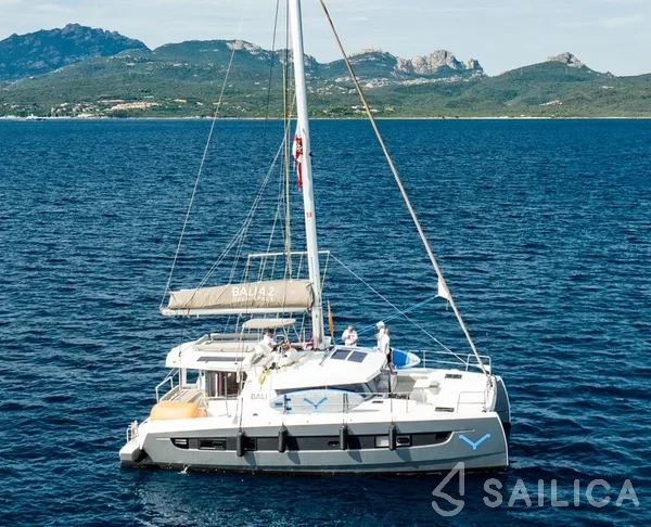 Bali 4.2 - Yacht Charter Sailica