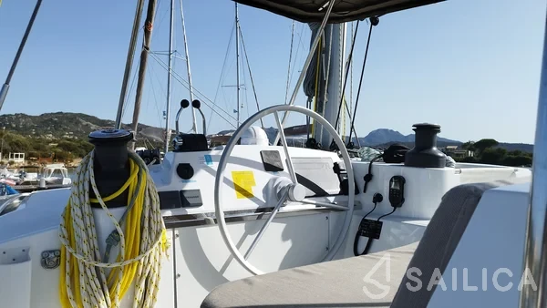Bali 4.4 - Yacht Charter Sailica