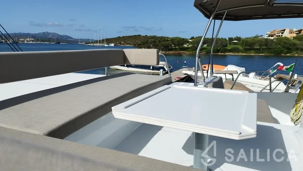 Bali 4.4 - Yacht Charter Sailica