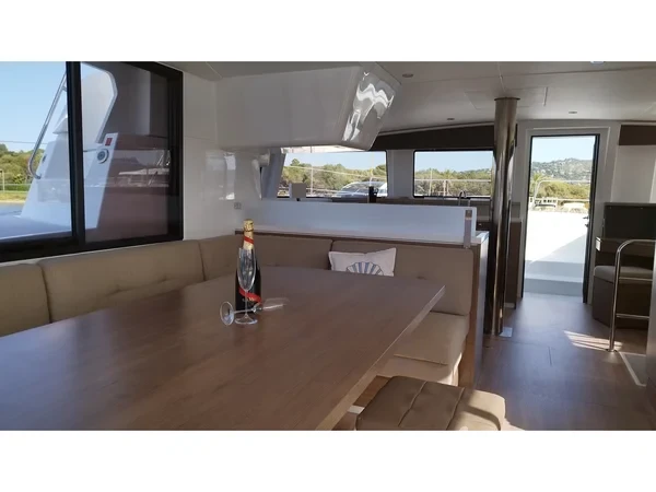 Bali 4.4 - Yacht Charter Sailica