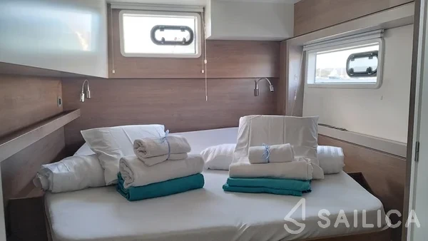 Bali 4.4 - Yacht Charter Sailica