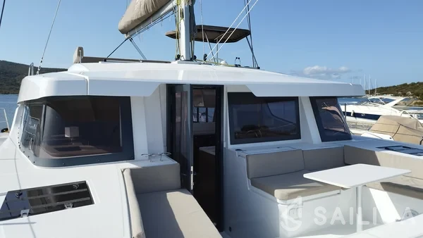 Bali 4.4 - Yacht Charter Sailica