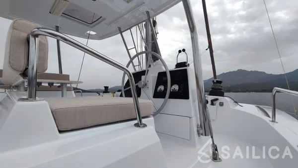 Bali 4.8  - Yacht Charter Sailica