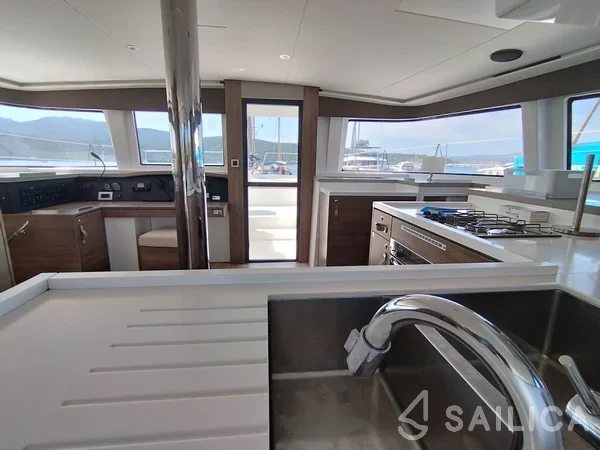 Bali 4.8  - Yacht Charter Sailica