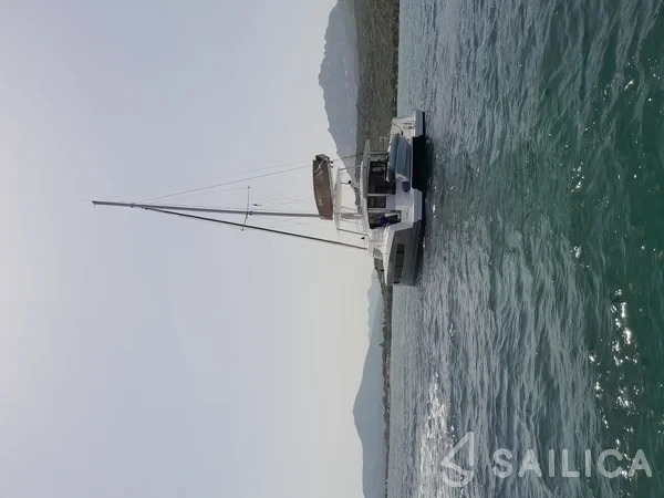 Bali 4.8  - Yacht Charter Sailica