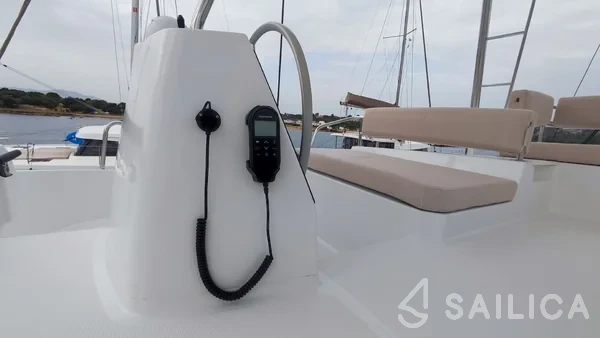 Bali 4.8  - Yacht Charter Sailica