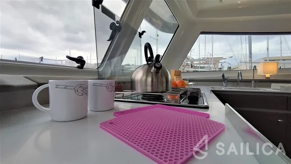 Bali Catspace - Yacht Charter Sailica