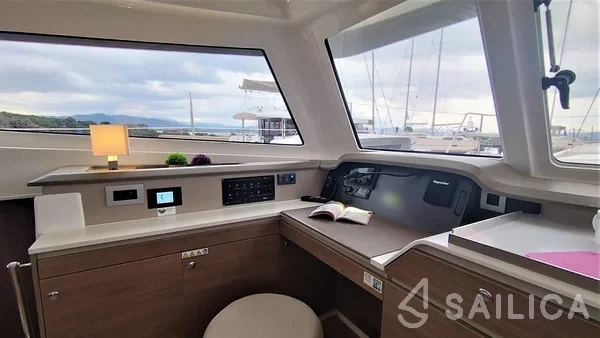 Bali Catspace - Yacht Charter Sailica