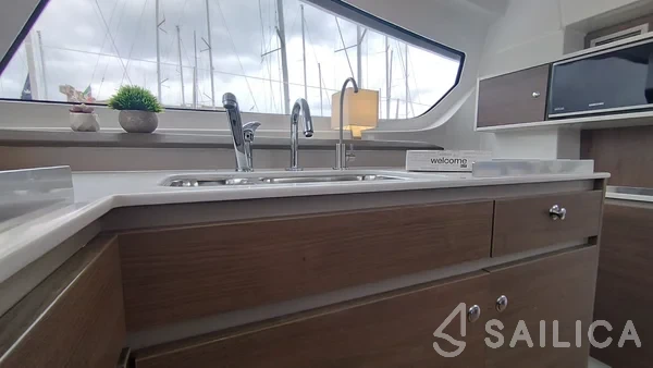 Bali Catspace - Yacht Charter Sailica