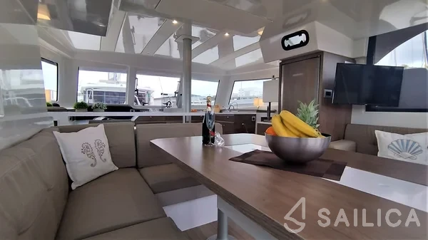 Bali Catspace - Yacht Charter Sailica