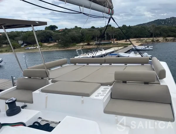 Bali Catspace - Yacht Charter Sailica