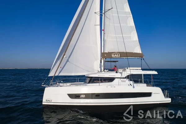 Bali Catspace - Yacht Charter Sailica