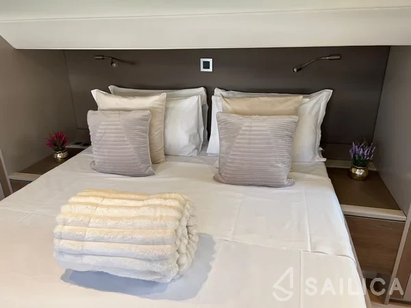 Bali 5.4. - Yacht Charter Sailica