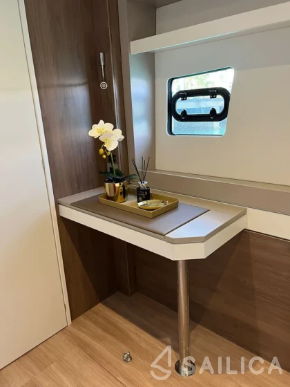 Bali 5.4. - Yacht Charter Sailica