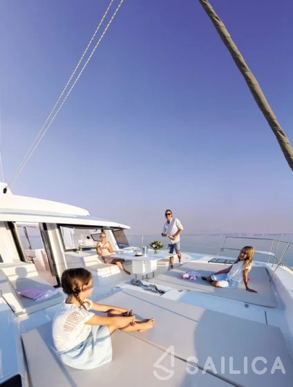 Bali 5.4. - Yacht Charter Sailica