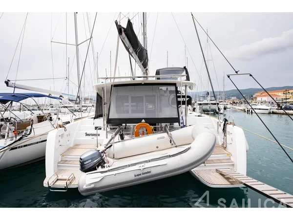Lagoon 40 - Yacht Charter Sailica