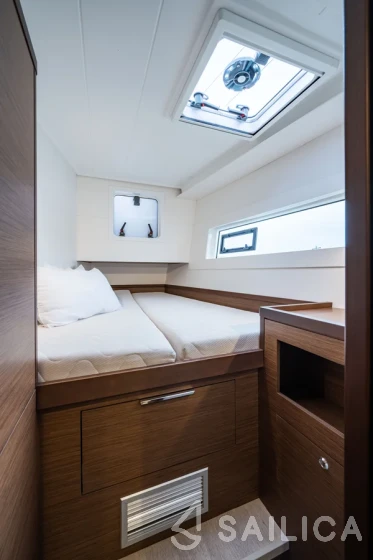 Lagoon 40 - Yacht Charter Sailica