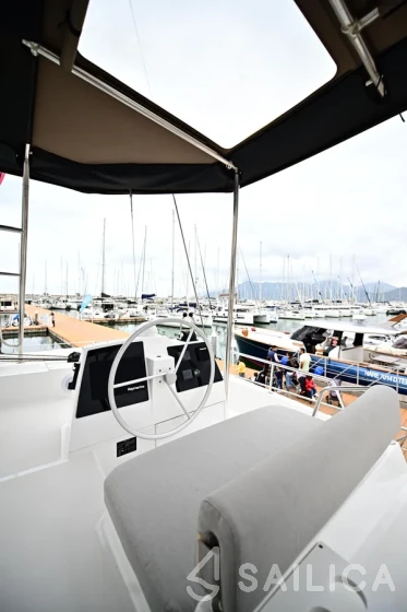 Bali 4.8  - Yacht Charter Sailica