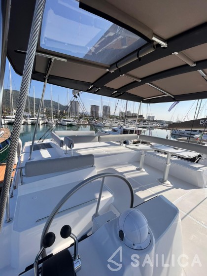 Bali 4.8  - Yacht Charter Sailica