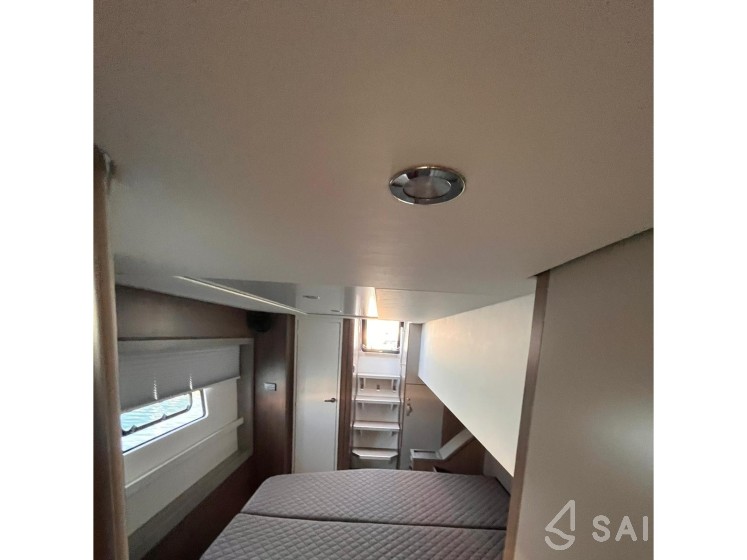 Bali 4.8  - Yacht Charter Sailica