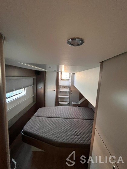 Bali 4.8  - Yacht Charter Sailica